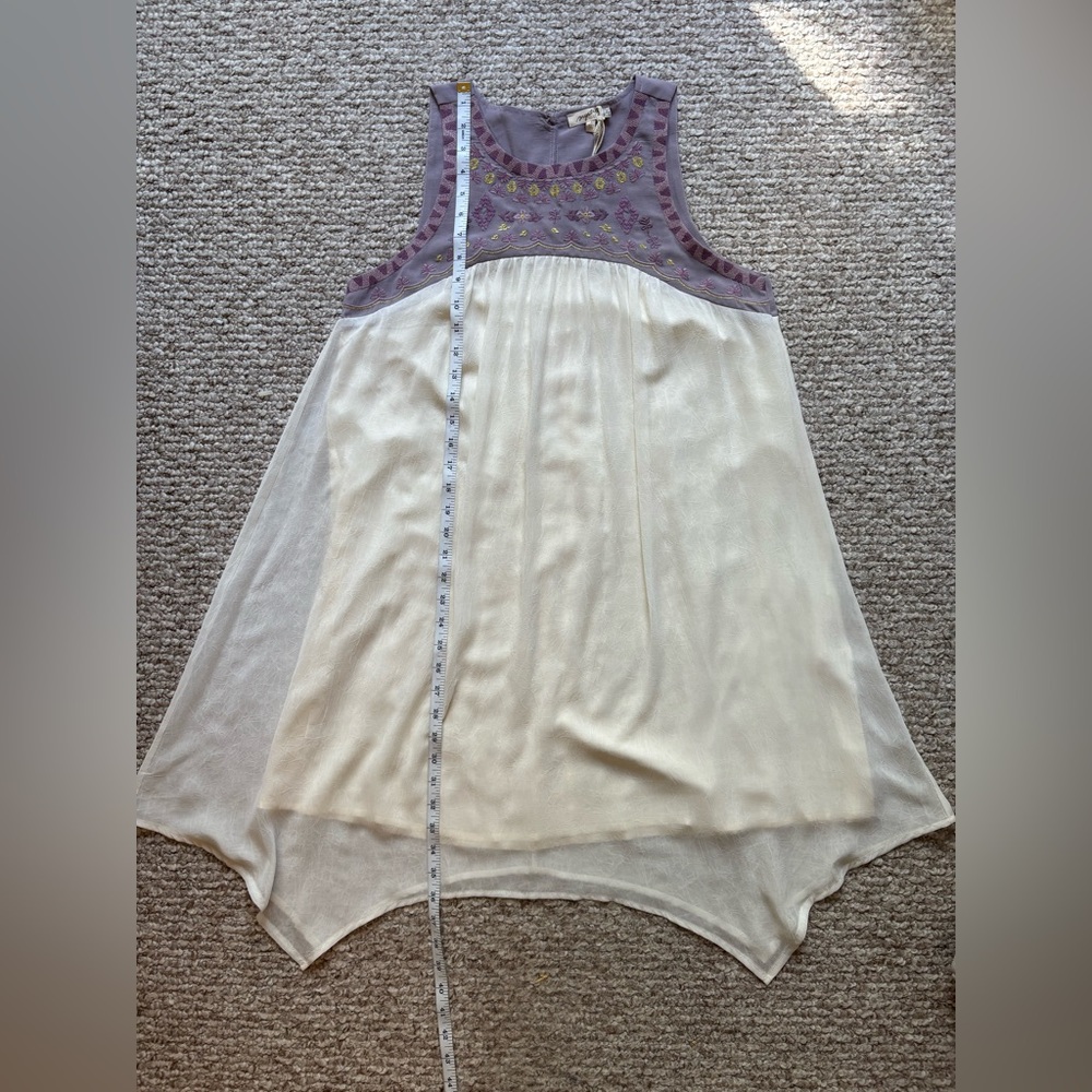 Mystree  Embroidered‎ Yoke Dress Crinkle Chiffon Cream Gold Lavender NWT Large - Picture 8 of 8